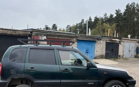 Chevrolet Niva I рестайлинг, 2003 год, 180 000 рублей, 8 фотография