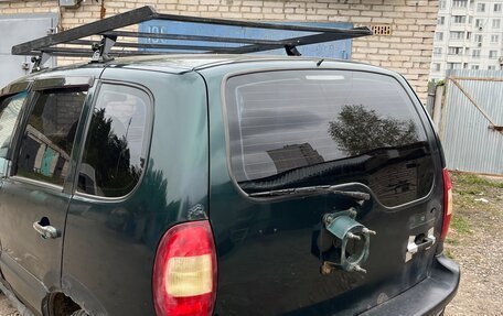 Chevrolet Niva I рестайлинг, 2003 год, 180 000 рублей, 12 фотография
