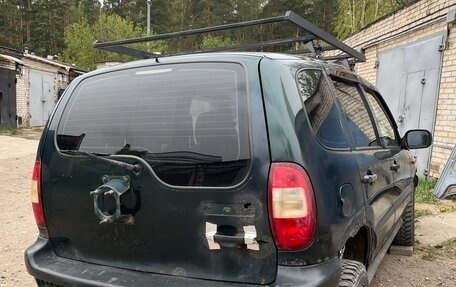 Chevrolet Niva I рестайлинг, 2003 год, 180 000 рублей, 10 фотография