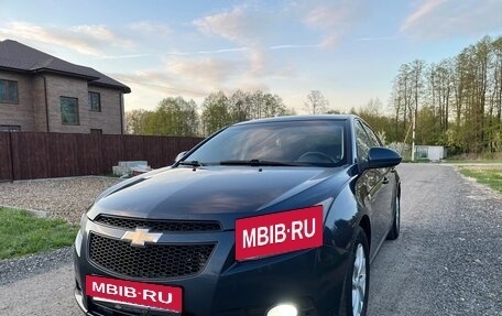 Chevrolet Cruze II, 2009 год, 540 000 рублей, 2 фотография