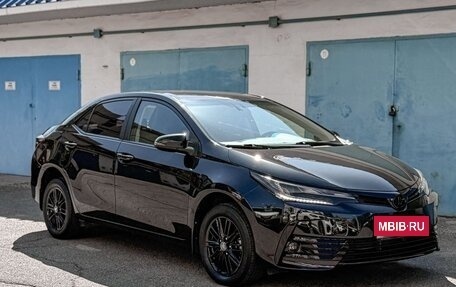 Toyota Corolla, 2018 год, 1 990 000 рублей, 3 фотография