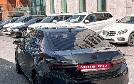 Toyota Corolla, 2018 год, 1 990 000 рублей, 6 фотография