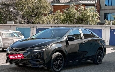 Toyota Corolla, 2018 год, 1 990 000 рублей, 2 фотография