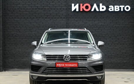 Volkswagen Touareg III, 2015 год, 3 440 000 рублей, 2 фотография