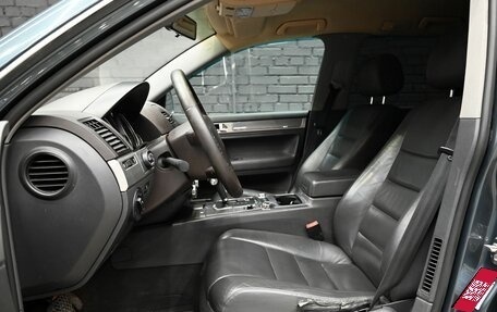 Volkswagen Touareg III, 2006 год, 900 000 рублей, 10 фотография