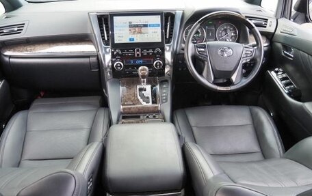 Toyota Alphard III, 2021 год, 4 210 000 рублей, 14 фотография