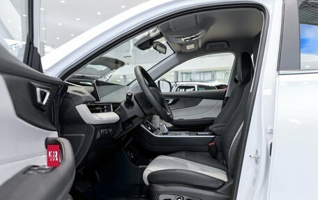 Chery Tiggo 4 I рестайлинг, 2025 год, 2 420 000 рублей, 12 фотография