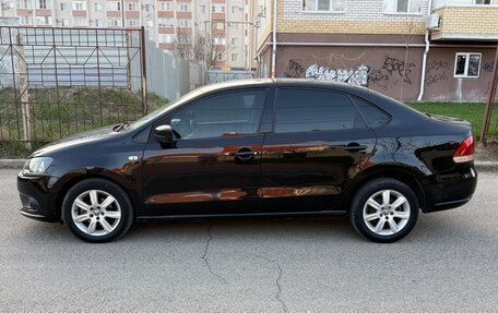 Volkswagen Polo VI (EU Market), 2011 год, 795 000 рублей, 2 фотография