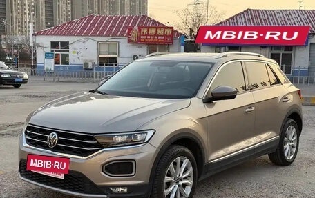 Volkswagen T-Roc I, 2021 год, 1 480 000 рублей, 3 фотография