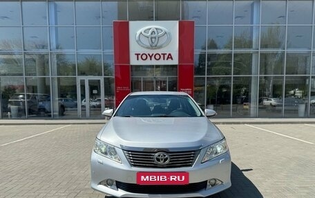 Toyota Camry, 2012 год, 1 850 000 рублей, 2 фотография
