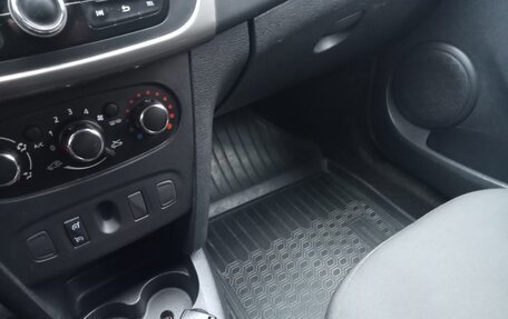Renault Sandero II рестайлинг, 2018 год, 1 300 000 рублей, 7 фотография