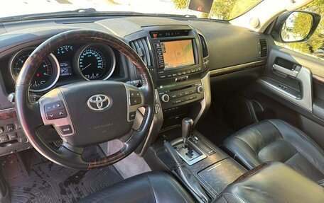 Toyota Land Cruiser 200, 2011 год, 2 749 000 рублей, 10 фотография