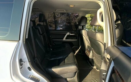 Toyota Land Cruiser 200, 2011 год, 2 749 000 рублей, 36 фотография