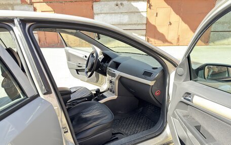 Opel Astra H, 2008 год, 800 000 рублей, 10 фотография