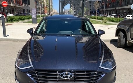 Hyundai Sonata VIII, 2020 год, 2 450 000 рублей, 2 фотография