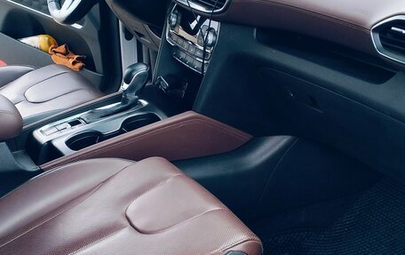 Hyundai Santa Fe IV, 2018 год, 3 400 000 рублей, 14 фотография