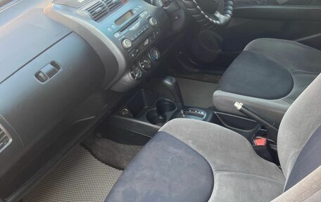 Honda Fit III, 2002 год, 385 000 рублей, 6 фотография
