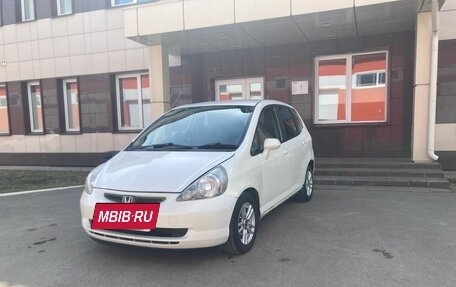 Honda Fit III, 2002 год, 385 000 рублей, 2 фотография