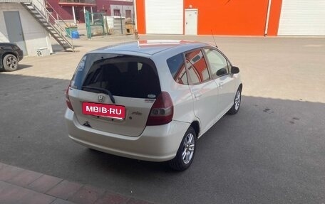Honda Fit III, 2002 год, 385 000 рублей, 4 фотография