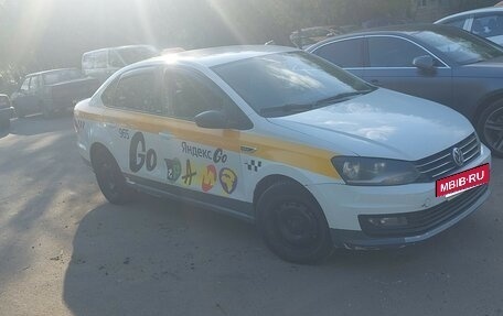 Volkswagen Polo VI (EU Market), 2018 год, 800 000 рублей, 3 фотография