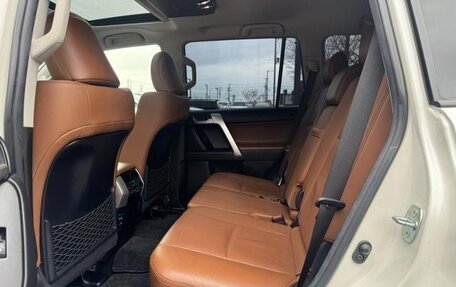 Toyota Land Cruiser Prado 150 рестайлинг 2, 2022 год, 3 899 123 рублей, 29 фотография