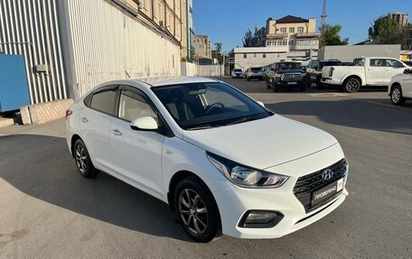 Hyundai Solaris II рестайлинг, 2018 год, 1 300 000 рублей, 3 фотография