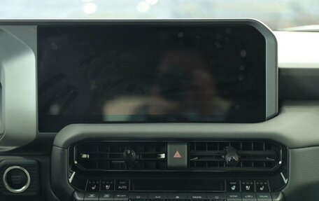 Toyota Land Cruiser Prado, 2024 год, 13 410 000 рублей, 16 фотография