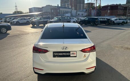 Hyundai Solaris II рестайлинг, 2018 год, 1 300 000 рублей, 6 фотография