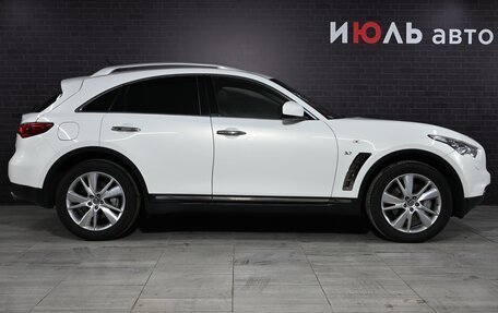 Infiniti QX70, 2017 год, 2 950 000 рублей, 9 фотография