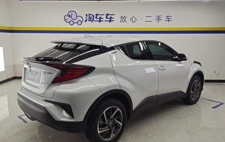 Toyota C-HR I рестайлинг, 2021 год, 1 904 979 рублей, 4 фотография