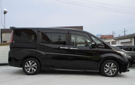 Honda Stepwgn IV, 2016 год, 1 550 000 рублей, 4 фотография