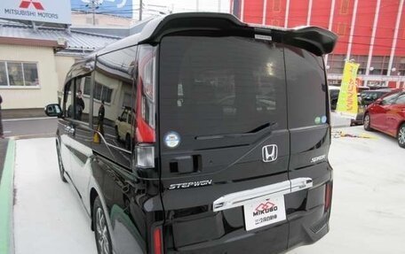 Honda Stepwgn IV, 2016 год, 1 550 000 рублей, 7 фотография