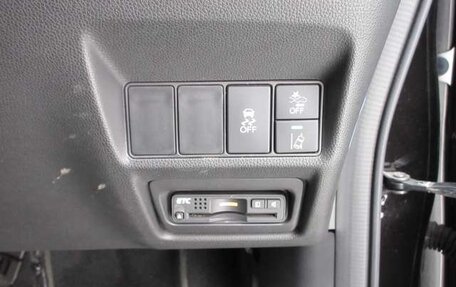 Honda Stepwgn IV, 2016 год, 1 550 000 рублей, 15 фотография
