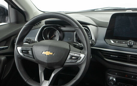 Chevrolet Tracker, 2023 год, 2 699 000 рублей, 13 фотография