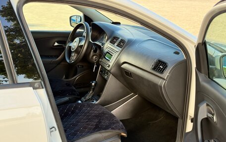 Volkswagen Polo VI (EU Market), 2011 год, 1 000 000 рублей, 16 фотография