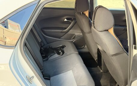 Volkswagen Polo VI (EU Market), 2011 год, 1 000 000 рублей, 15 фотография