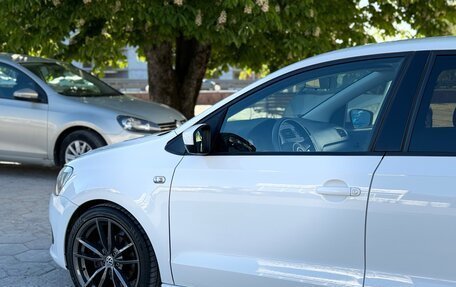 Volkswagen Polo VI (EU Market), 2011 год, 1 000 000 рублей, 22 фотография