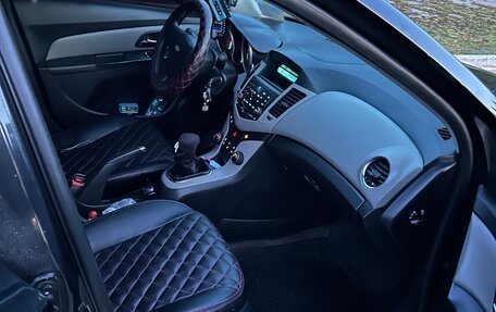Chevrolet Cruze II, 2012 год, 735 000 рублей, 8 фотография