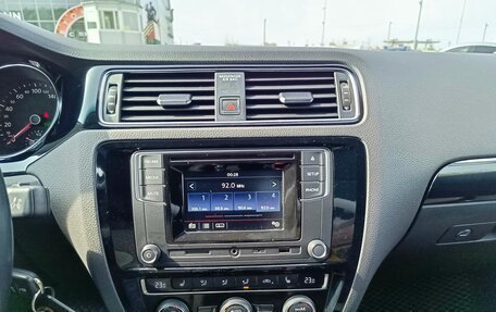 Volkswagen Jetta VI, 2017 год, 1 484 995 рублей, 19 фотография