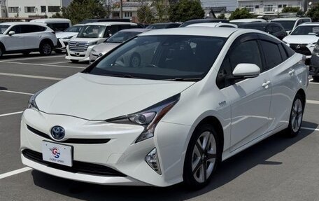 Toyota Prius IV XW50, 2017 год, 1 500 000 рублей, 16 фотография