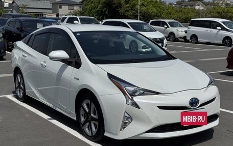 Toyota Prius IV XW50, 2017 год, 1 500 000 рублей, 17 фотография