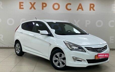 Hyundai Solaris II рестайлинг, 2015 год, 1 110 000 рублей, 3 фотография