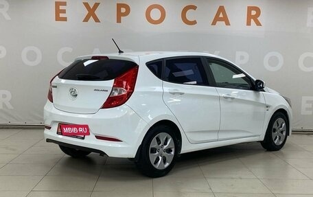 Hyundai Solaris II рестайлинг, 2015 год, 1 110 000 рублей, 5 фотография