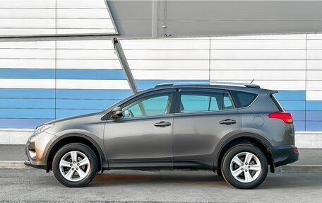 Toyota RAV4, 2013 год, 2 200 000 рублей, 8 фотография