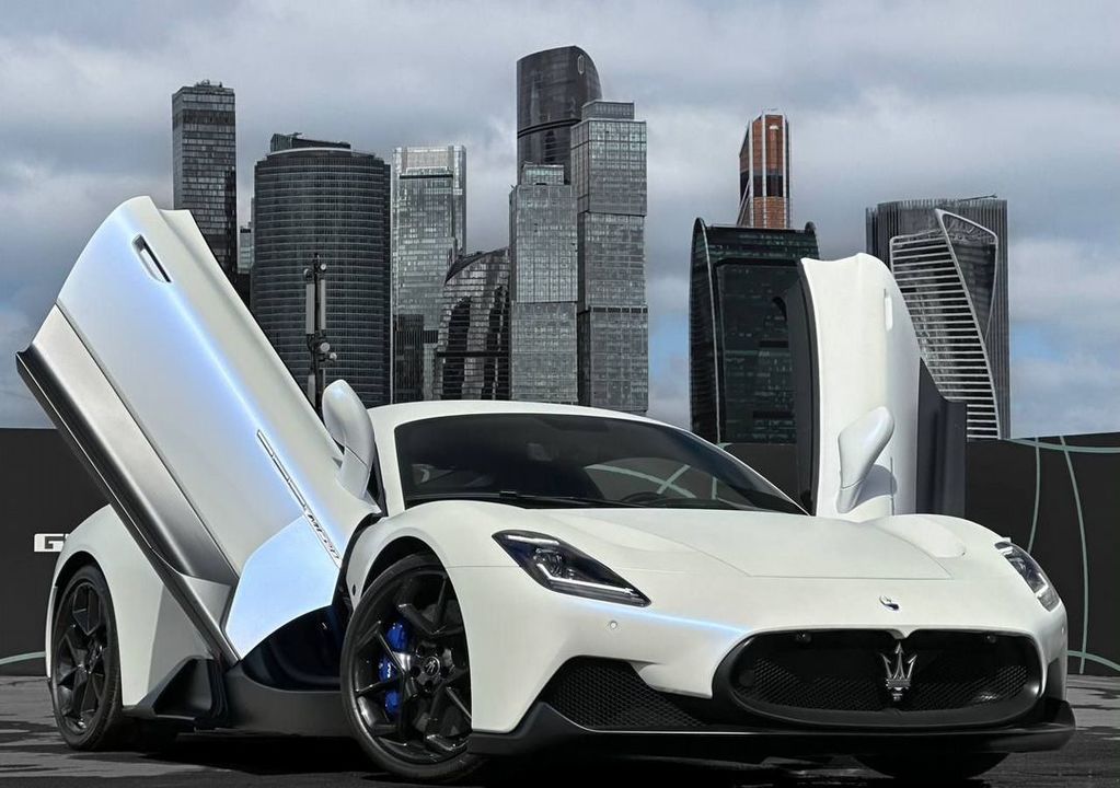 Maserati MC20, 2024 год, 34 900 000 рублей, 6 фотография