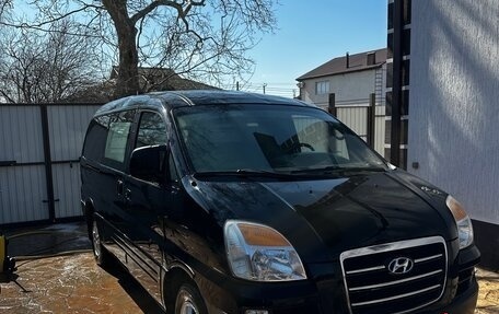 Hyundai Starex I рестайлинг, 2007 год, 550 000 рублей, 2 фотография