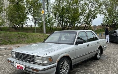 Toyota Crown, 1990 год, 700 000 рублей, 2 фотография