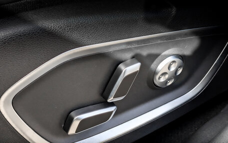 Geely Tugella FY11, 2022 год, 2 850 000 рублей, 21 фотография