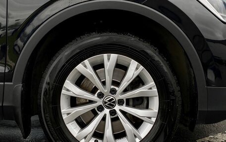 Volkswagen Tiguan II, 2021 год, 2 999 000 рублей, 9 фотография