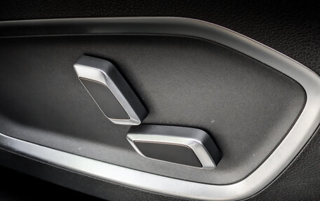 Geely Tugella FY11, 2022 год, 2 850 000 рублей, 28 фотография